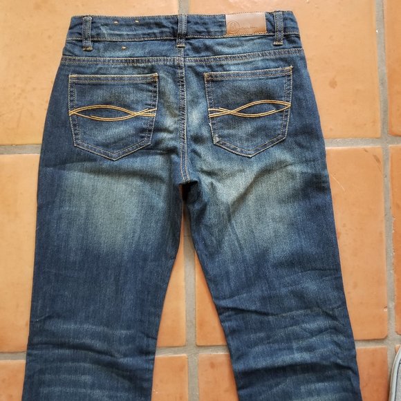 Bluenotes Paris NWOT Lightweight  Medium with Light Wash Jean - Picture 2 of 11